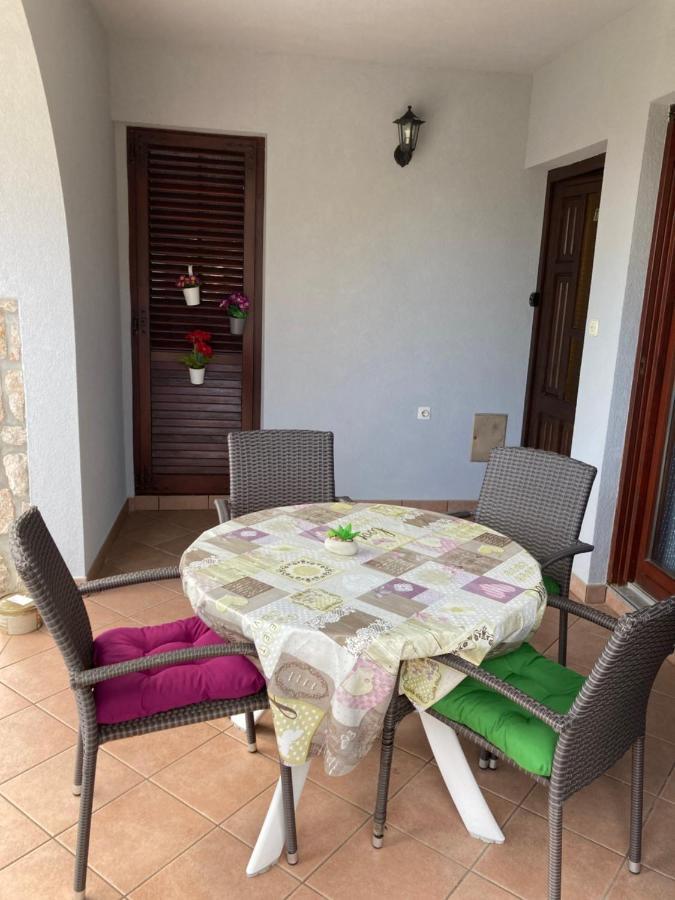 Apartment Jasna B Omišalj Zewnętrze zdjęcie