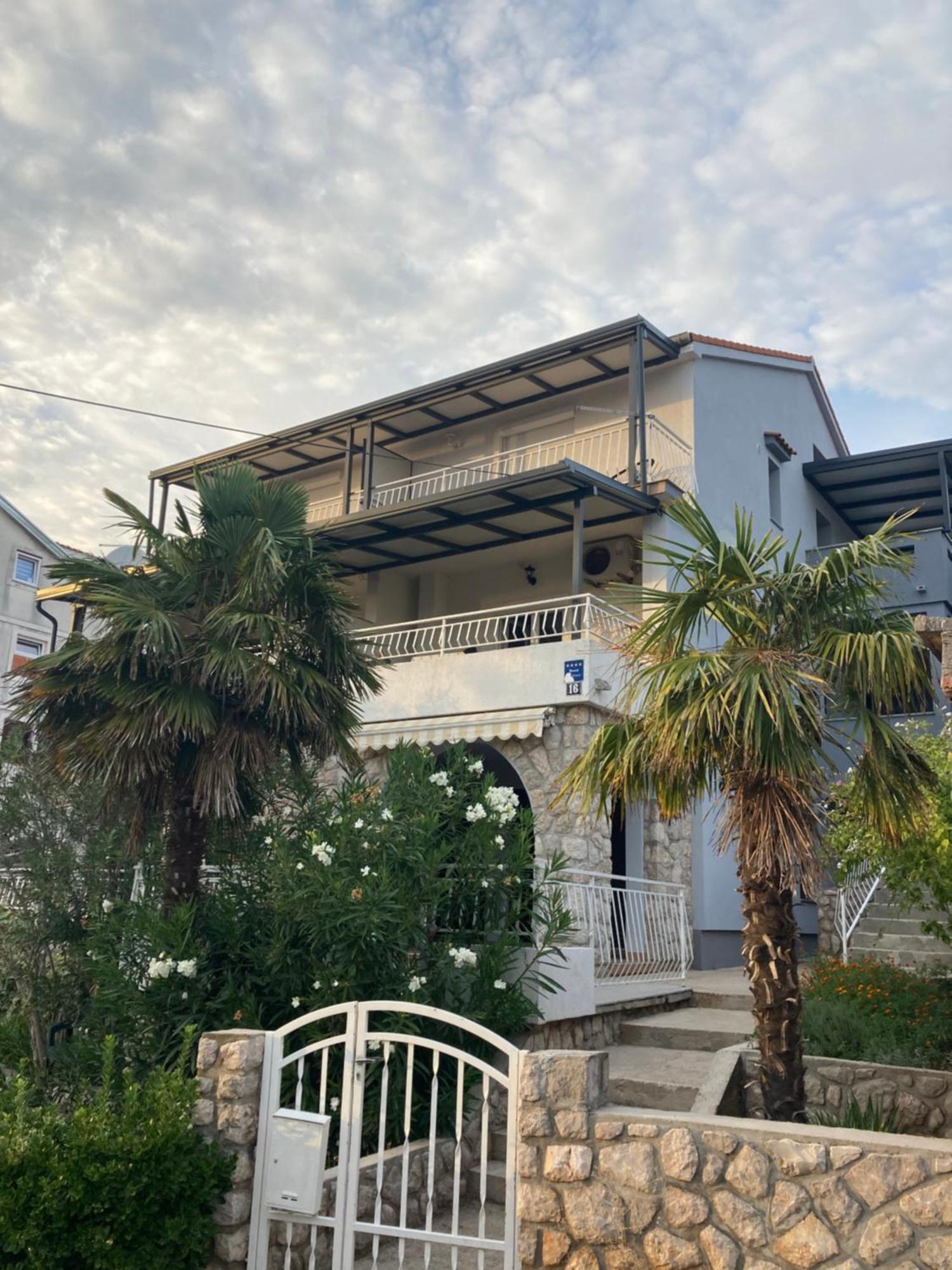 Apartment Jasna B Omišalj Zewnętrze zdjęcie