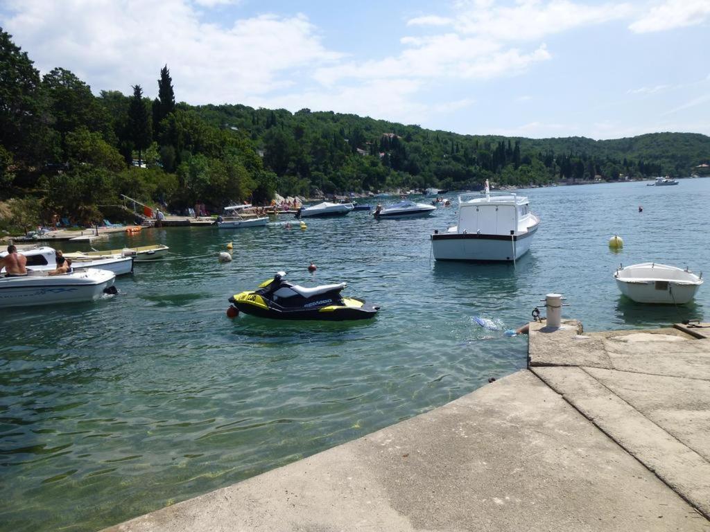 Apartment Jasna B Omišalj Zewnętrze zdjęcie