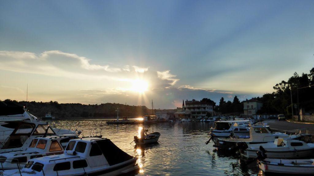 Apartment Jasna B Omišalj Pokój zdjęcie